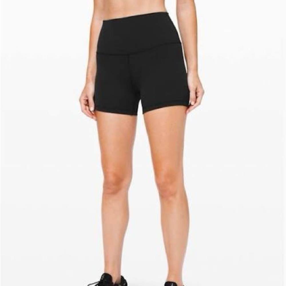 Lululemon Align shorts Black size 4 with 4” inseam